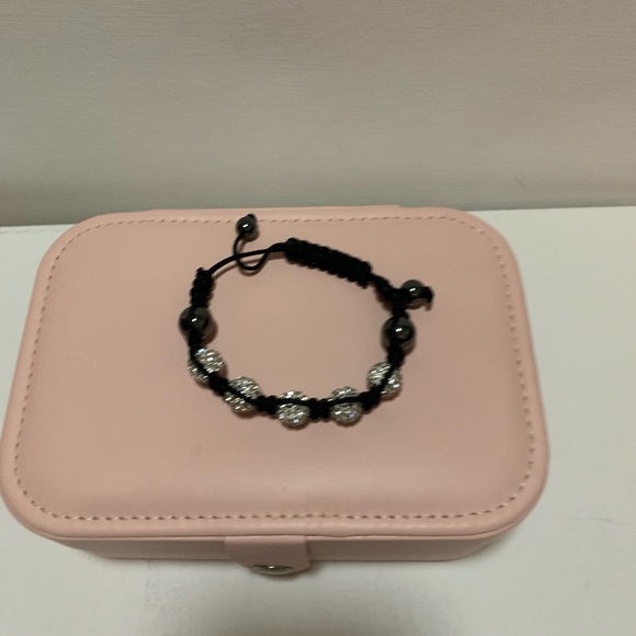 3/$15๐Black Adjustable Cord Bracelet w/ Crystals - Picture 3 of 3